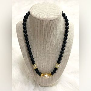 Avon Pearl Black Beaded Necklace Vintage Retro Party Boho Eclectic Whimsigoth